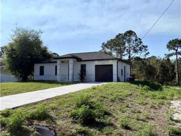 914 Sunrise BLVD , LEHIGH ACRES, FL 33974