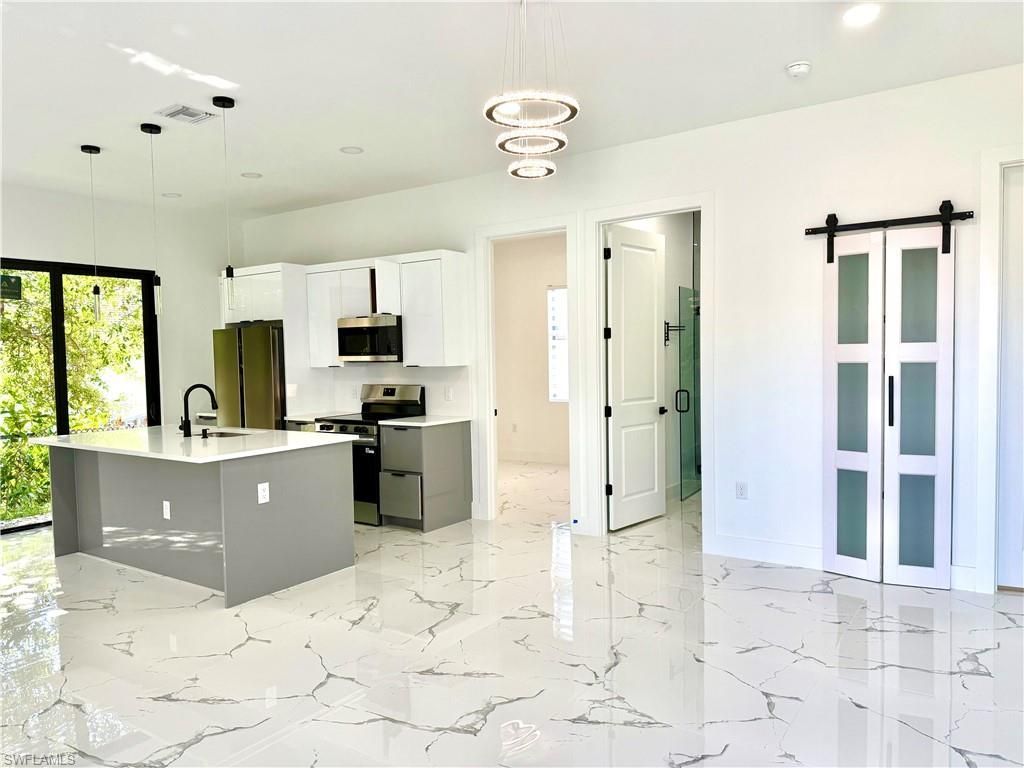 914 Sunrise Blvd , Lehigh Acres, FL 33974 Photo