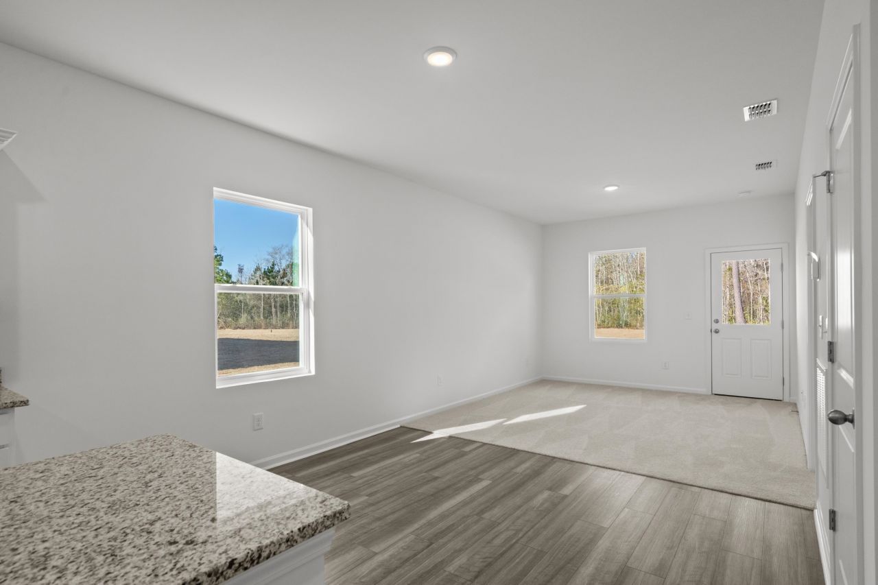 724 Huelva St Photo 10