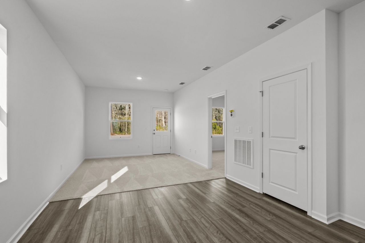 724 Huelva St Photo 17