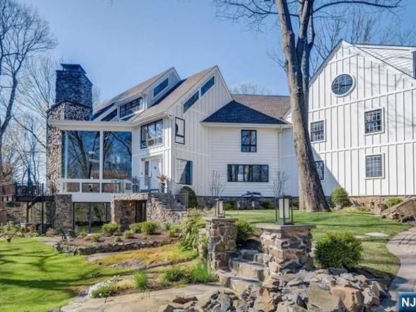 28 Rockleigh Road, ROCKLEIGH, NJ 07647