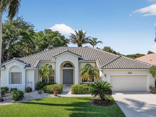 9239 Emily Circle, Lake Worth, FL 33467