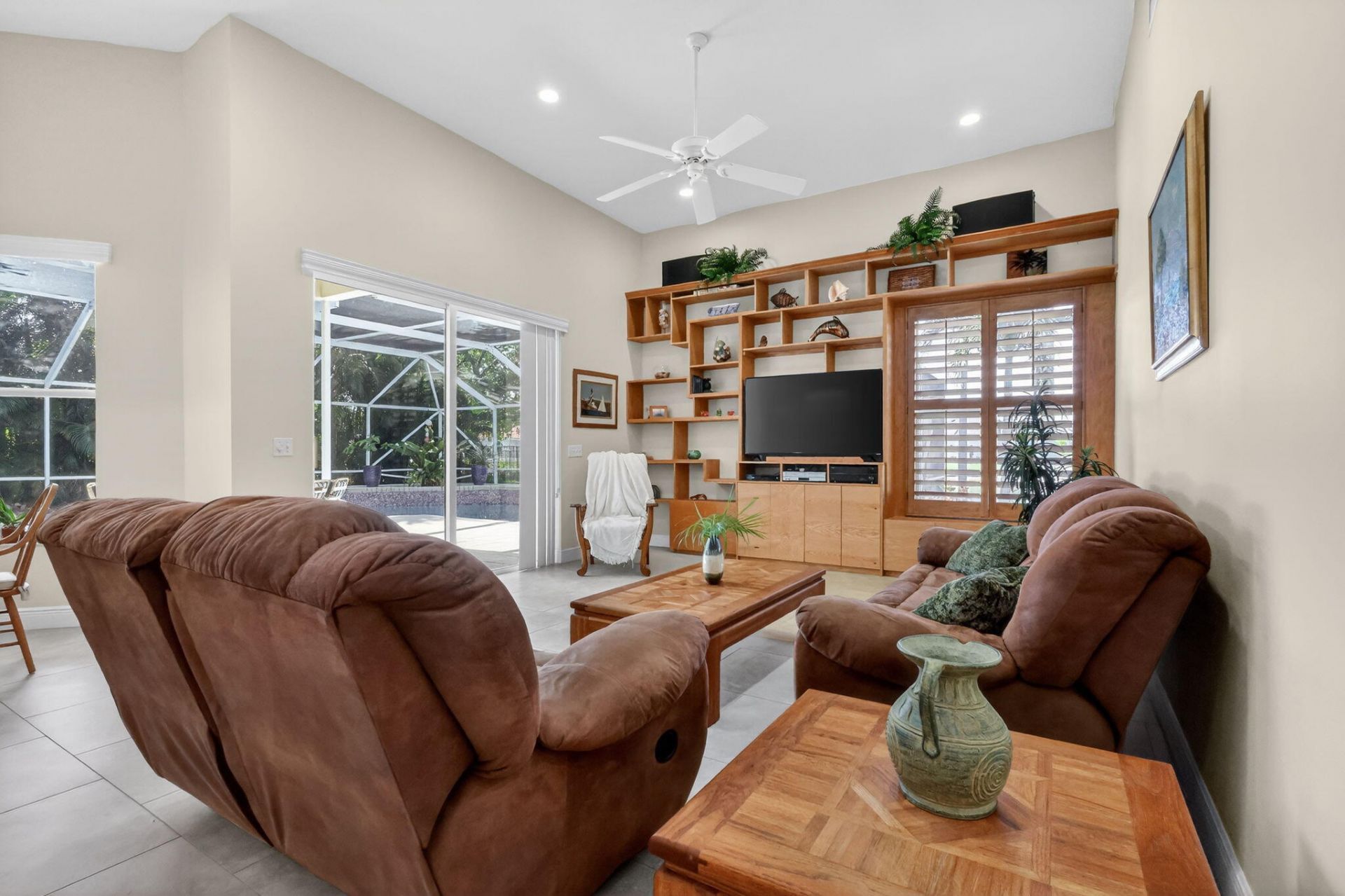 9239 Emily Circle, Lake Worth, FL 33467 Photo