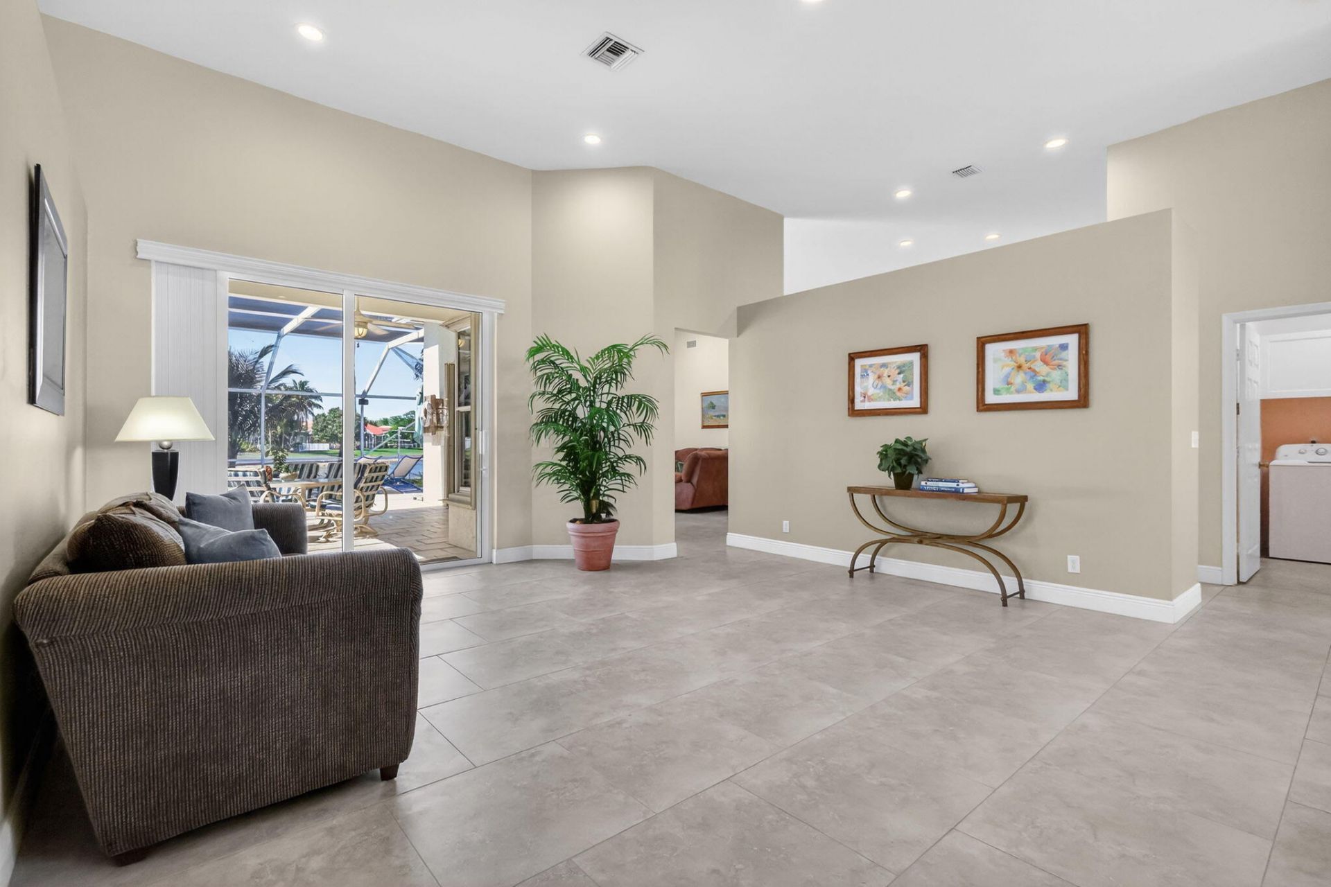 9239 Emily Circle, Lake Worth, FL 33467 Photo