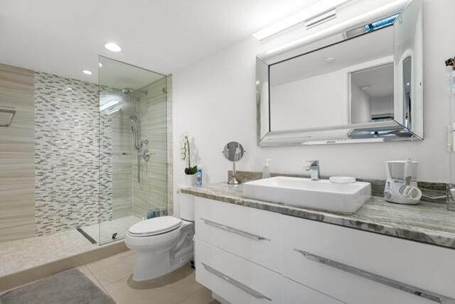 2900 NE 14th St Causeway, Unit 311, Pompano Beach, FL 33062 Photo