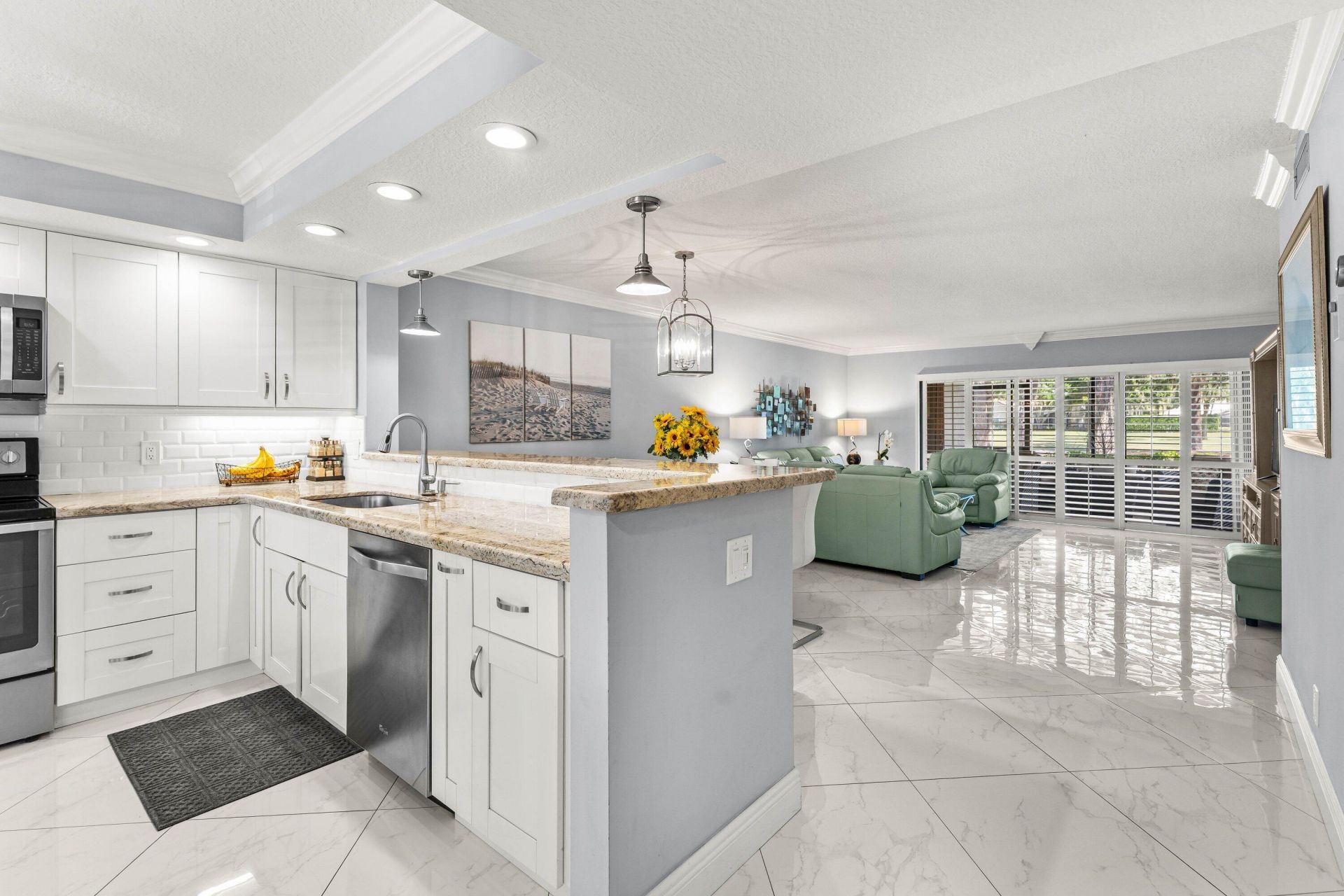 12926 Briarlake Drive, Unit 102, West Palm Beach, FL 33418 Photo