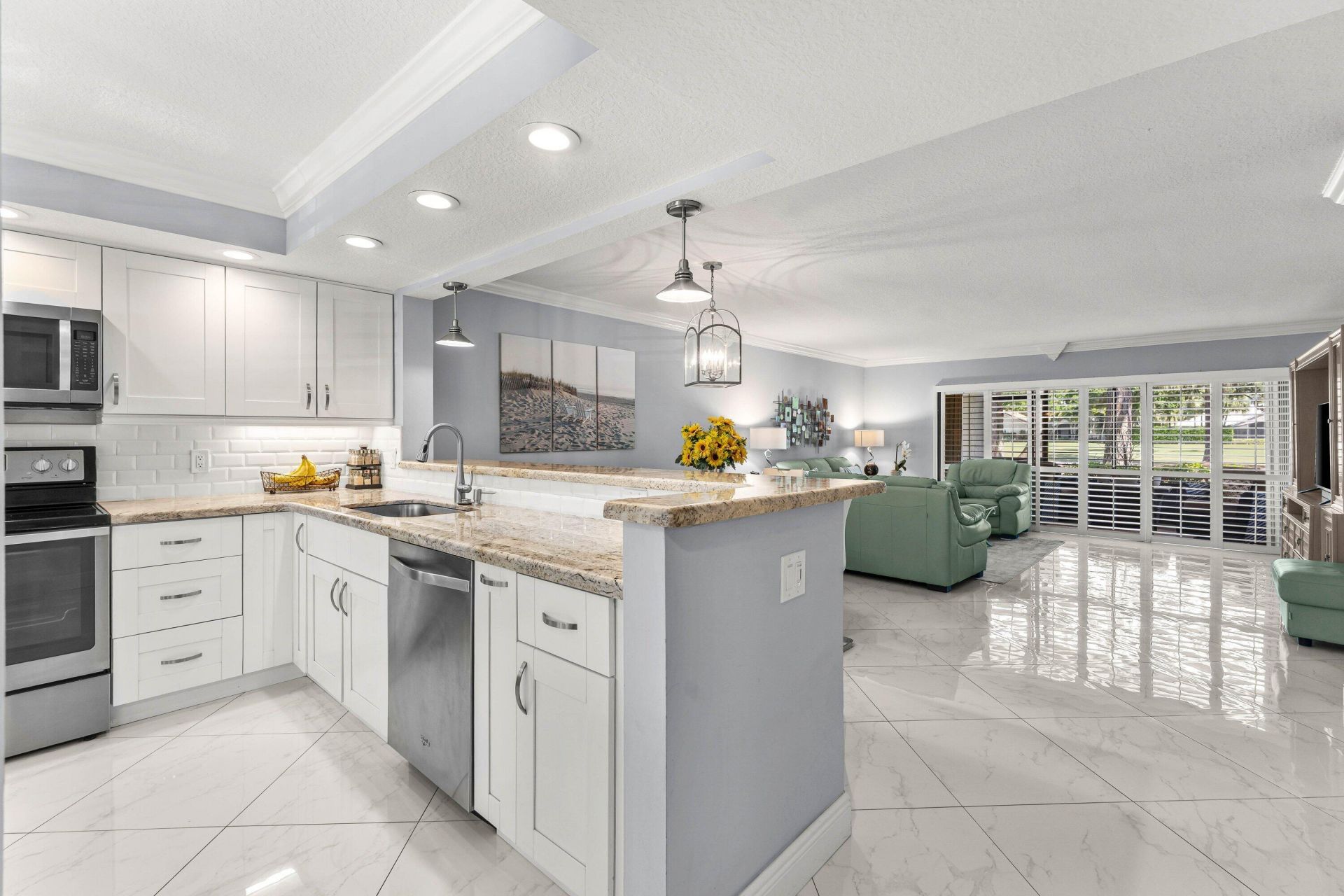 12926 Briarlake Drive, Unit 102, West Palm Beach, FL 33418 Photo