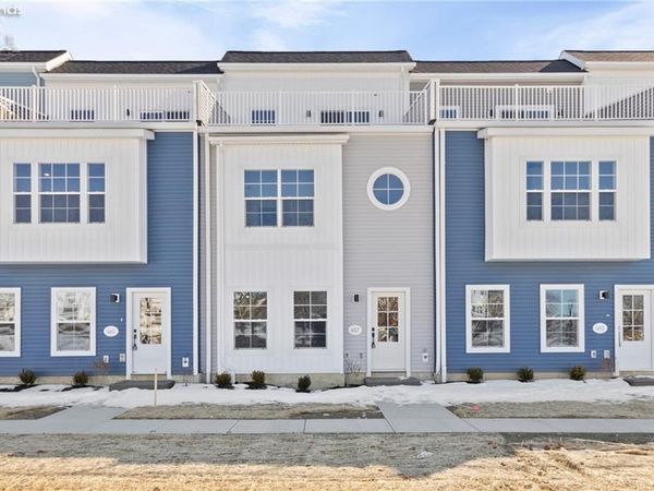 457 Harbor Lane, Lorain, OH 44052