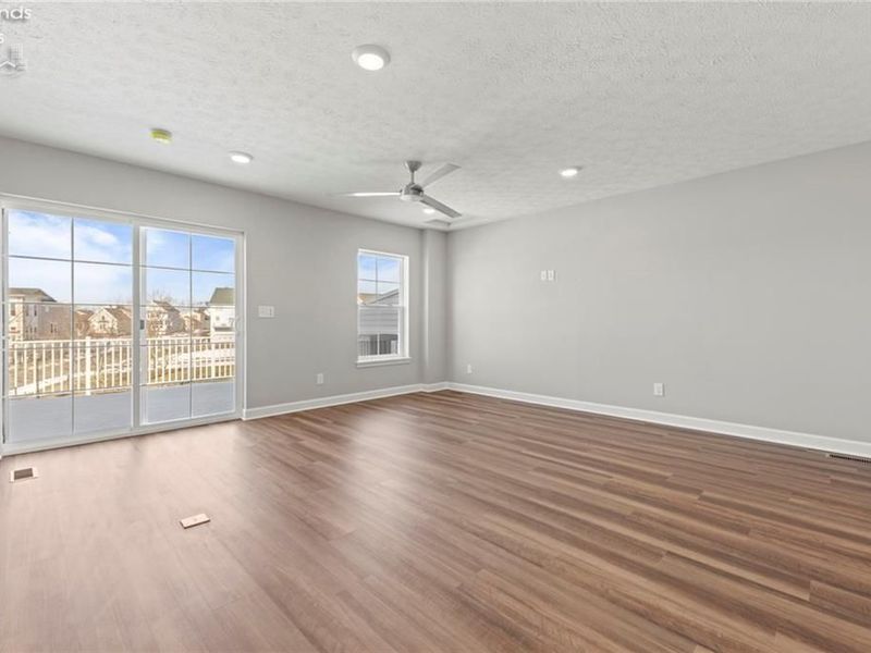 457 Harbor Lane, Lorain, OH 44052 Photo 16