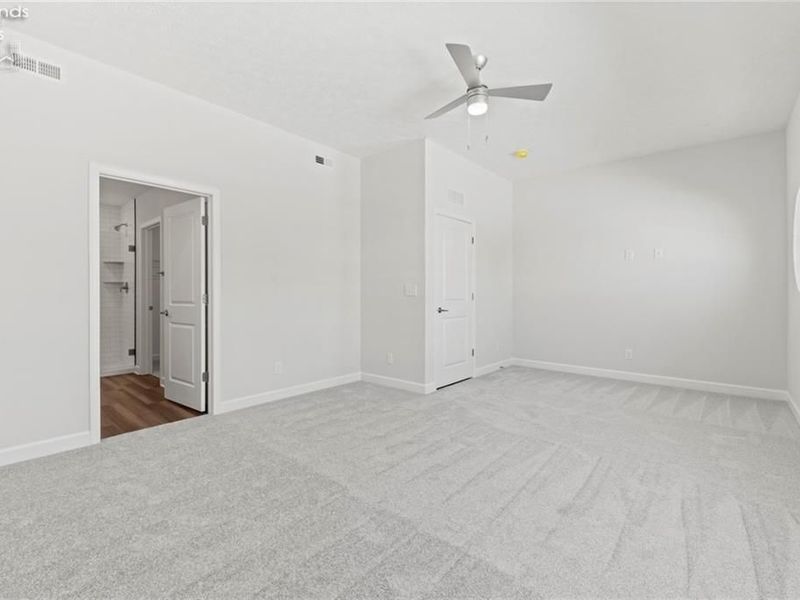 457 Harbor Lane, Lorain, OH 44052 Photo 24