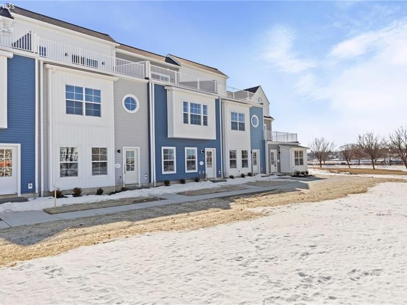 457 Harbor Lane, Lorain, OH 44052 Photo 33