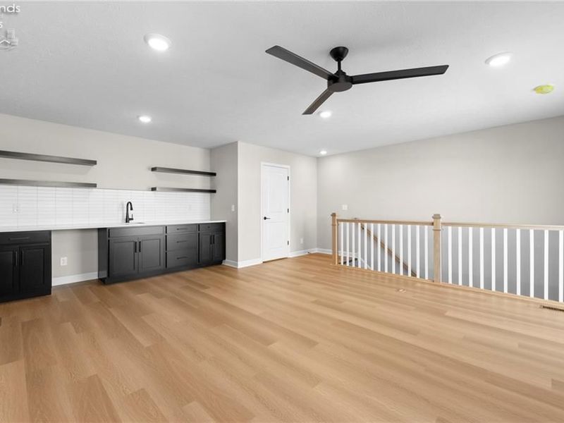 453 Harbor Lane, Lorain, OH 44052 Photo 20