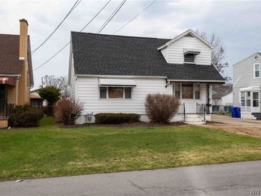 28 Fernwood Avenue, Buffalo, NY 14206