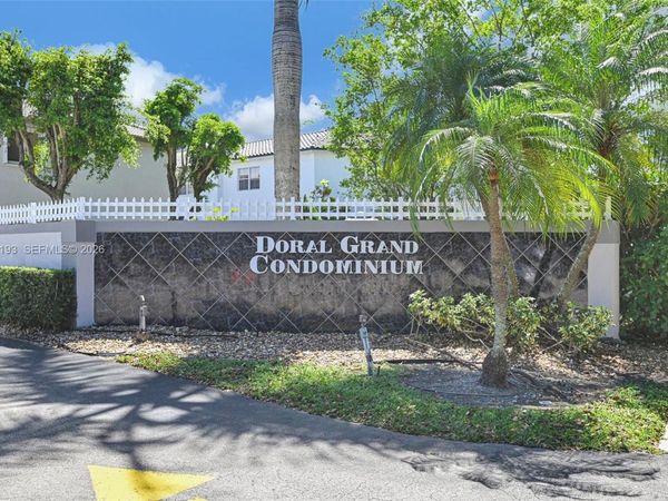 5755 NW 109th Ave, Unit 21, Doral, FL 33178