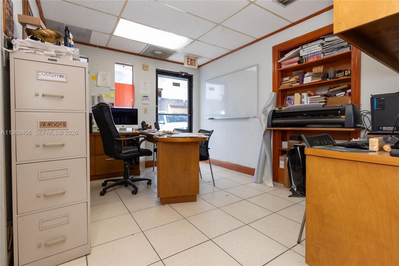 7311 NW 56th St, Unit 7311, Miami, FL 33166 Photo