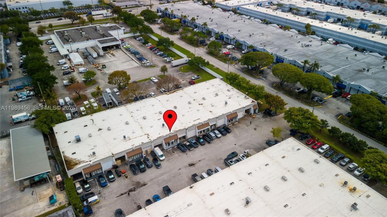 7311 NW 56th St, Unit 7311, Miami, FL 33166 Photo