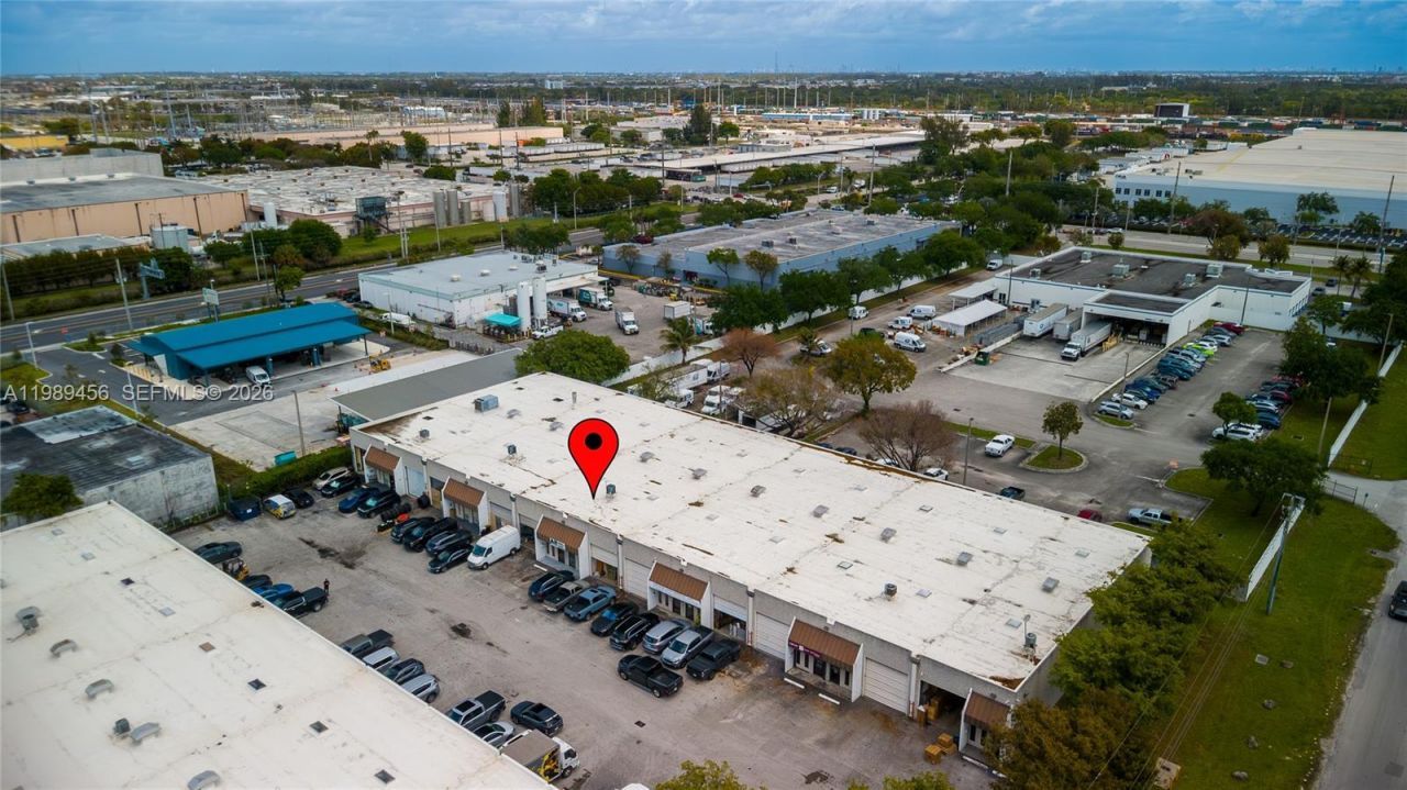7311 NW 56th St, Unit 7311, Miami, FL 33166 Photo