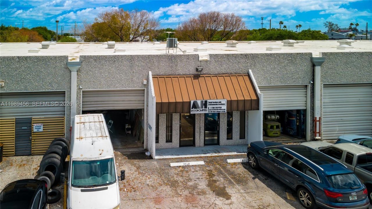 7311 NW 56th St, Unit 7311, Miami, FL 33166 Photo