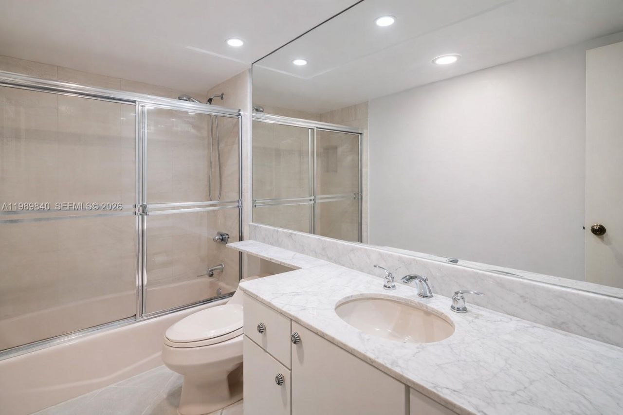 1121 Crandon Blvd, Unit F206, Key Biscayne, FL 33149 Photo