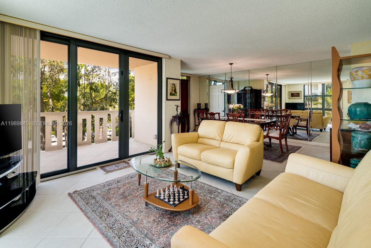 1121 Crandon Blvd, Unit F206, Key Biscayne, FL 33149 Photo