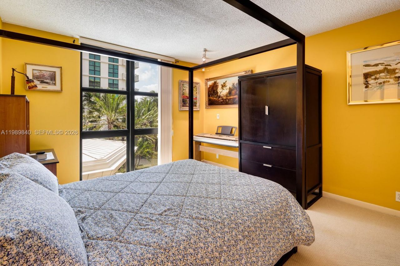 1121 Crandon Blvd, Unit F206, Key Biscayne, FL 33149 Photo