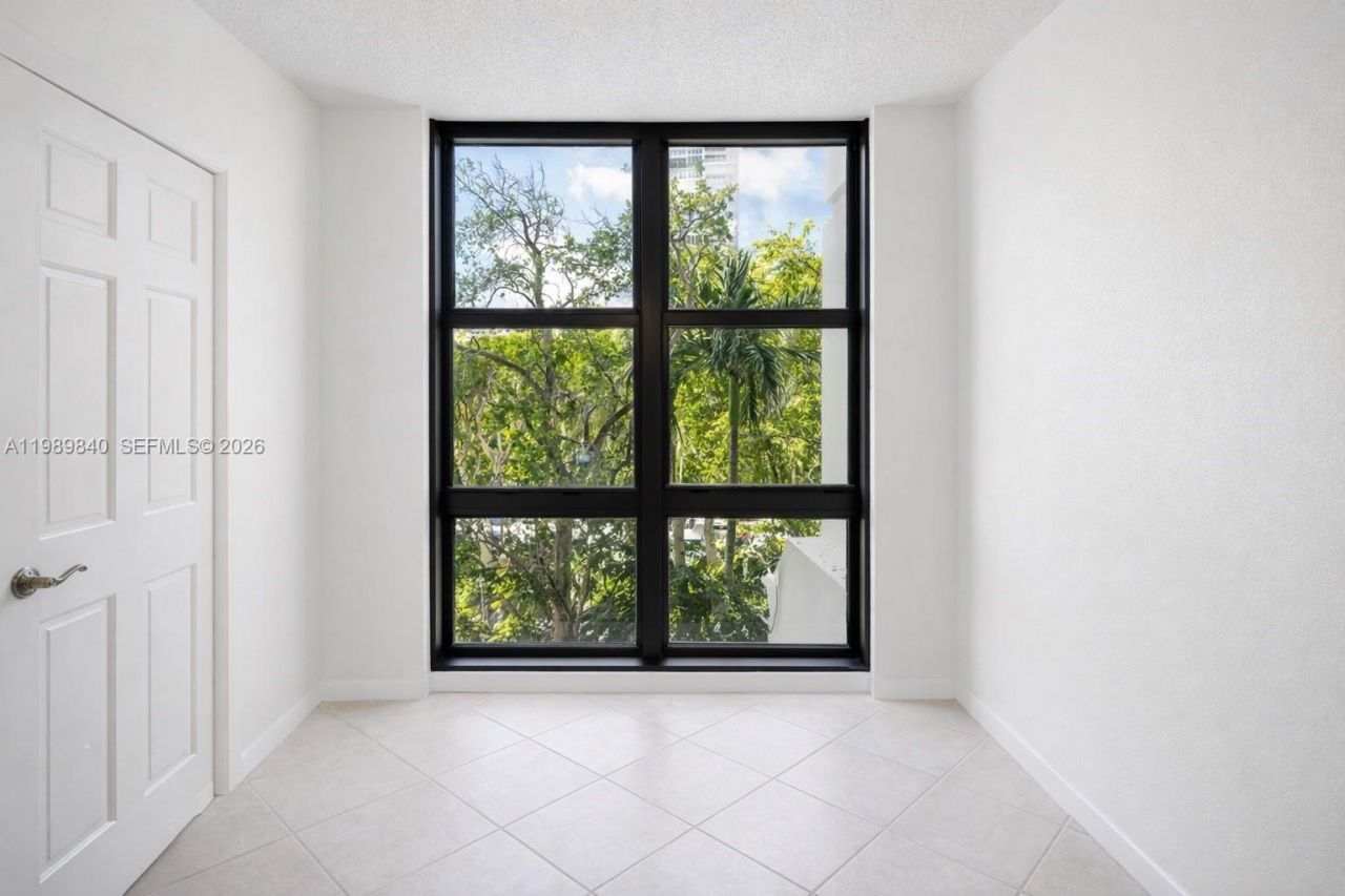 1121 Crandon Blvd, Unit F206, Key Biscayne, FL 33149 Photo