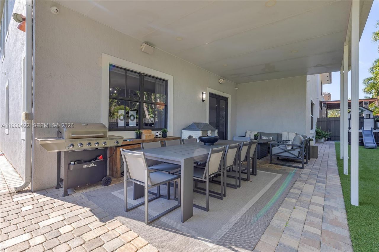 2775 SW 101st Ct, Miami, FL 33165 Photo