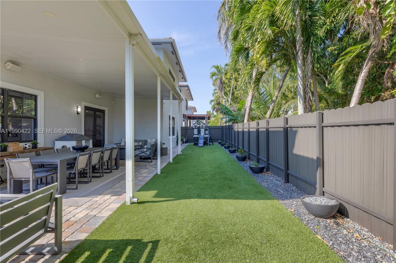 2775 SW 101st Ct, Miami, FL 33165 Photo