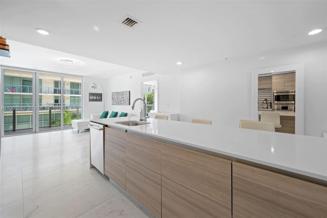 6610 Indian Creek Dr , Unit 406, Miami Beach, FL 33141 Photo