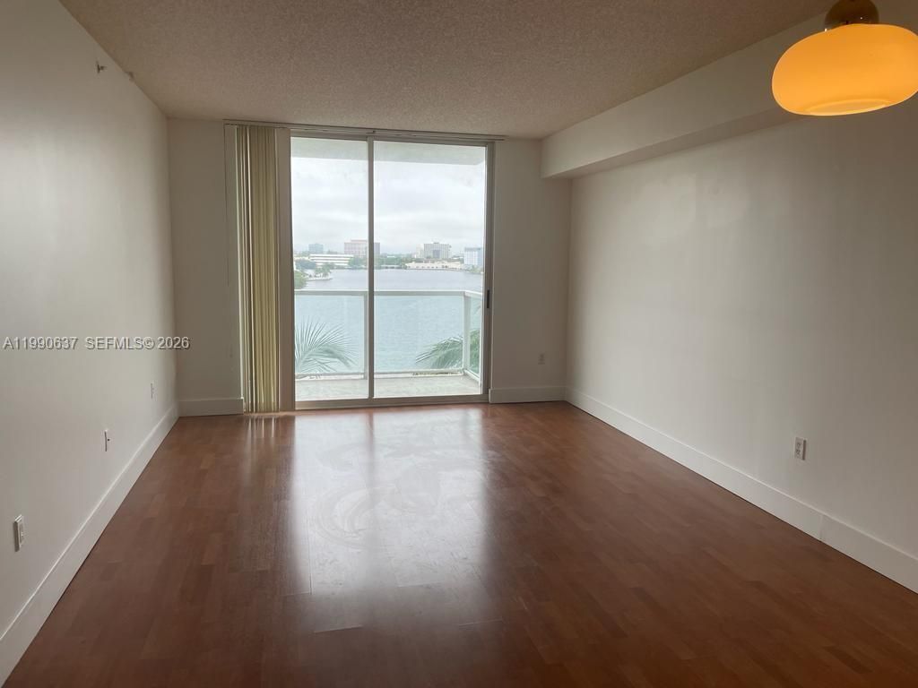 5099 NW 7th St, Unit 703, Miami, FL 33126 Photo