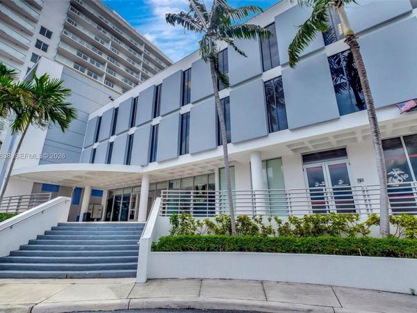 4300 Biscayne Blvd , Unit 202, Miami, FL 33137