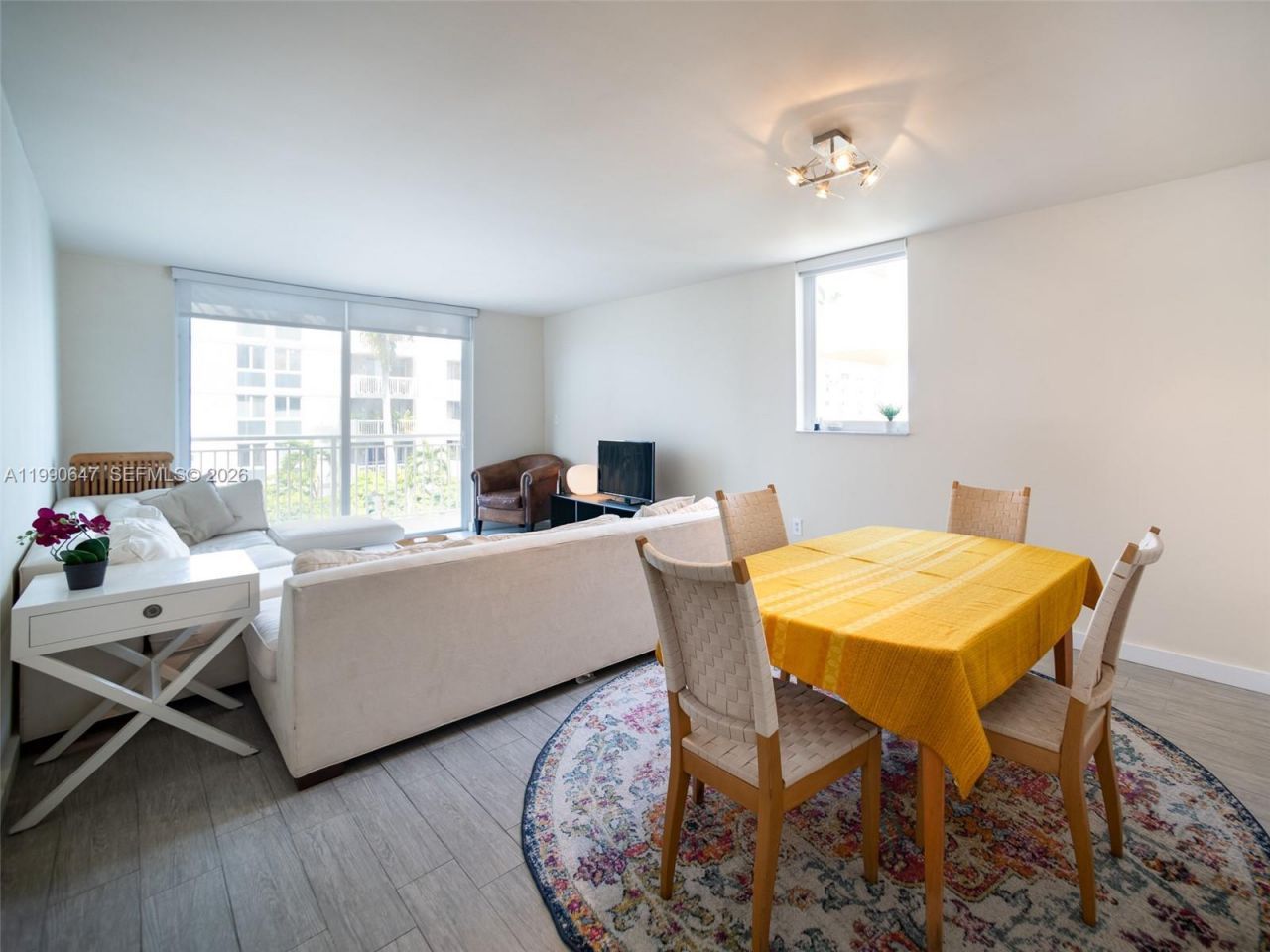 1665 Bay Rd , Unit 421, Miami Beach, FL 33139 Photo