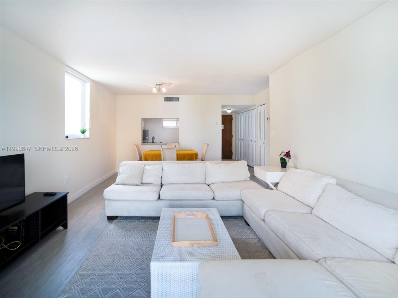 1665 Bay Rd , Unit 421, Miami Beach, FL 33139 Photo