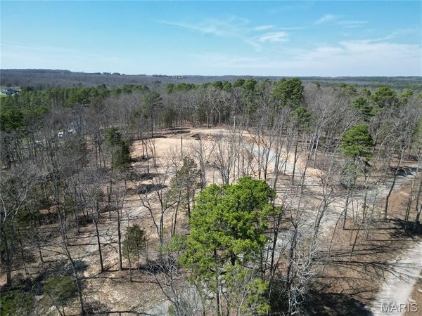 25 Tall Oak Drive , Ste Genevieve, MO 63670