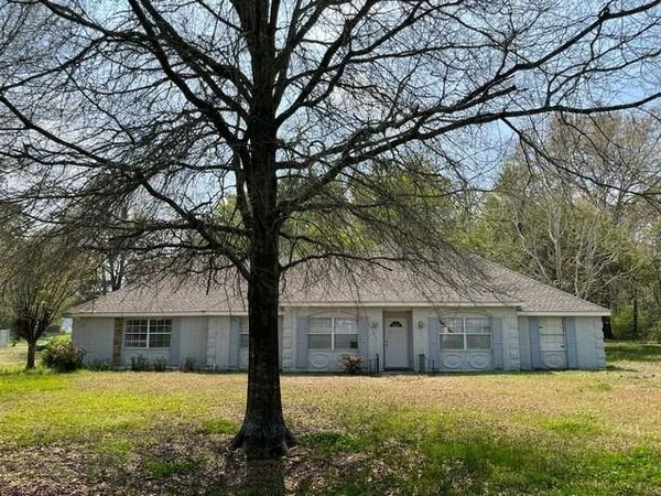 201 JASMINE Street, Jonesville, LA 71343