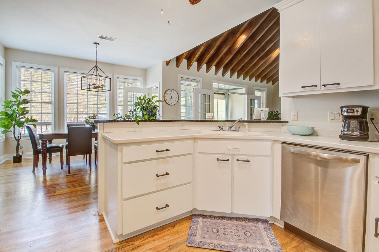 194 Waterfront Drive Photo 10