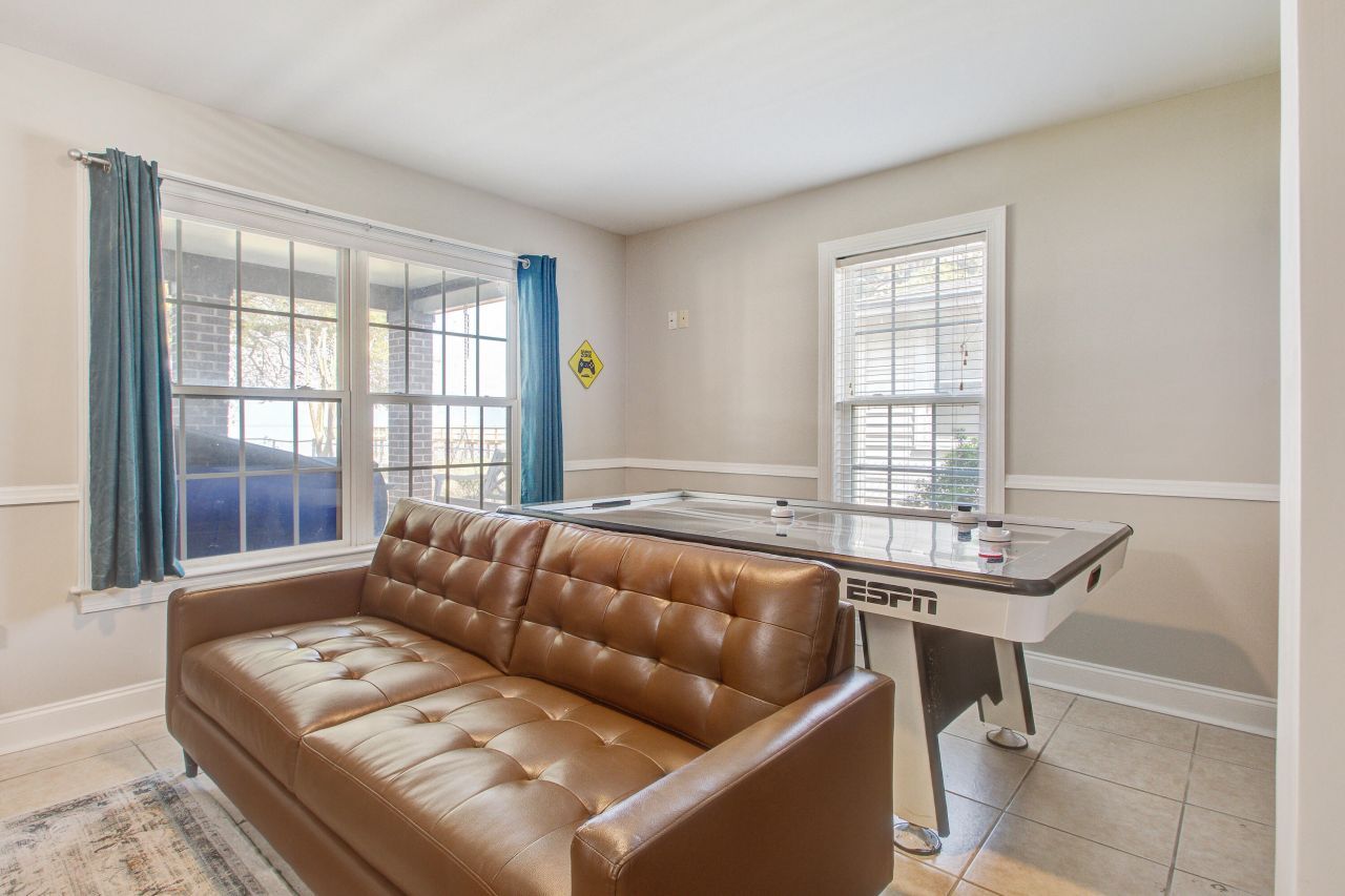 194 Waterfront Drive Photo 36