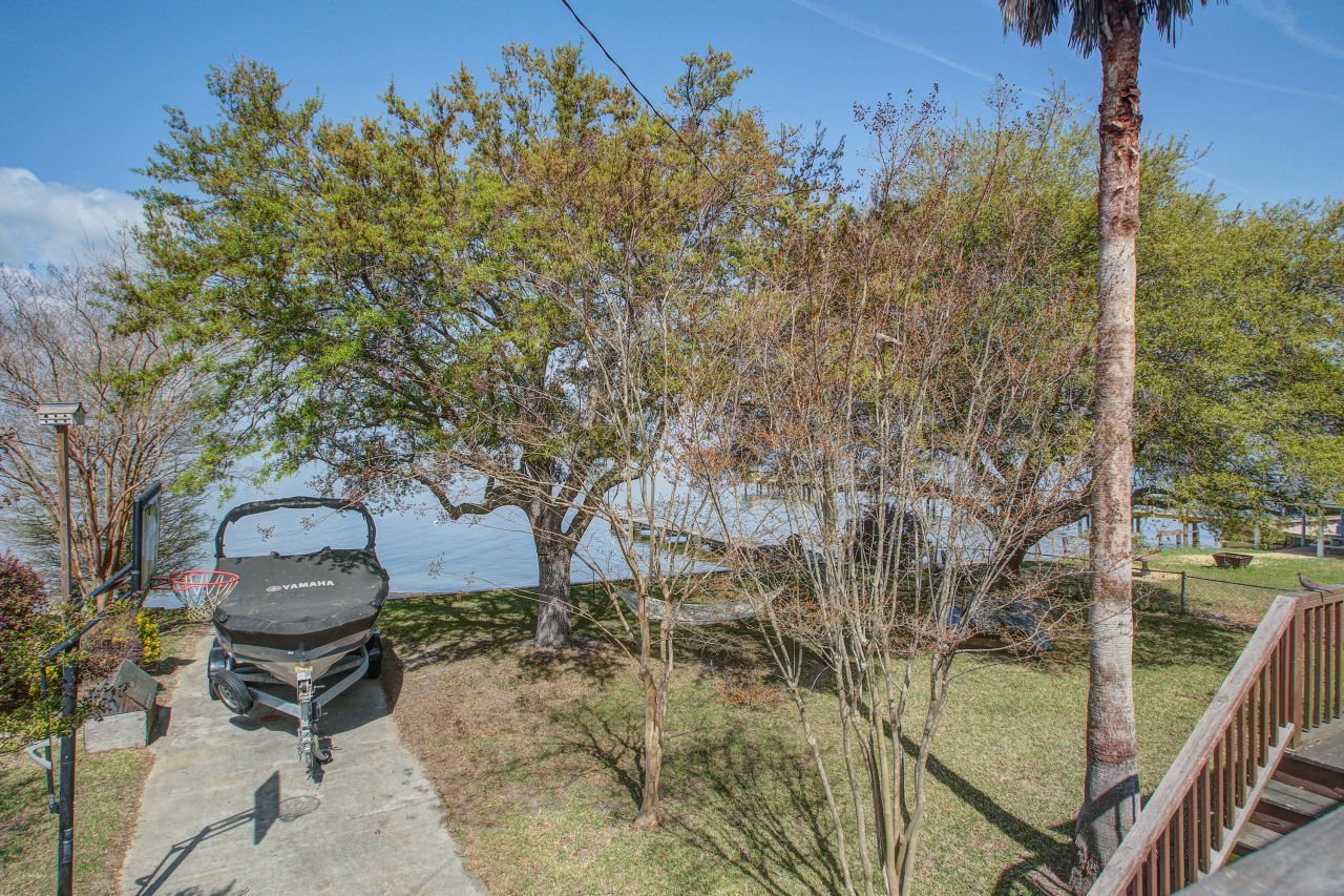 194 Waterfront Drive Photo 41