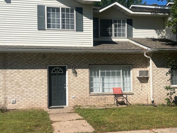 1259 Taylor Street, Unit #3, Shakopee, MN 55379