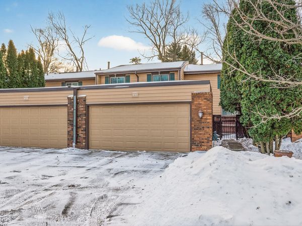 4757 Spring Circle, Minnetonka, MN 55345