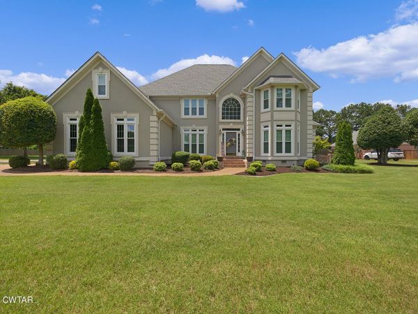 153 Willow Green Drive , Jackson, TN 38305