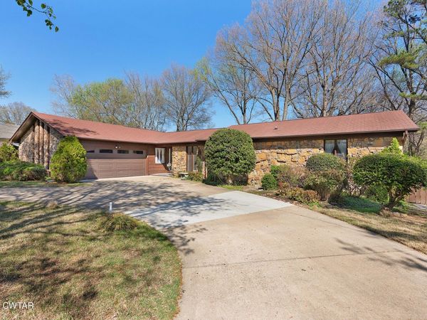 436 Wallace Road, Jackson, TN 38305