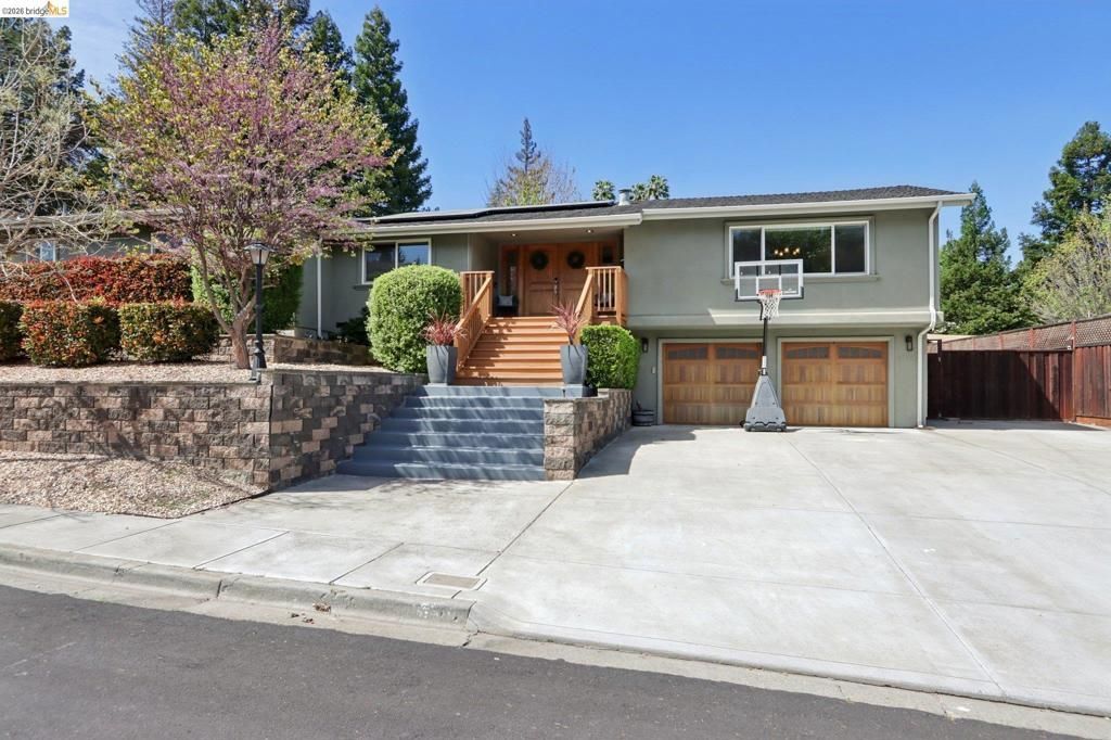 3744 Northridge Dr, Concord, CA 94518 Main Photo