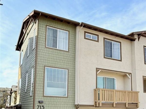 713 S Azusa, Unit A, Azusa, CA 91702