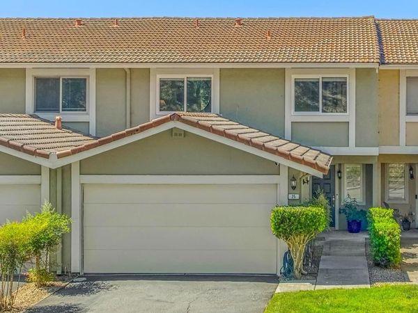 25 Graeagle, Oakland, CA 94605