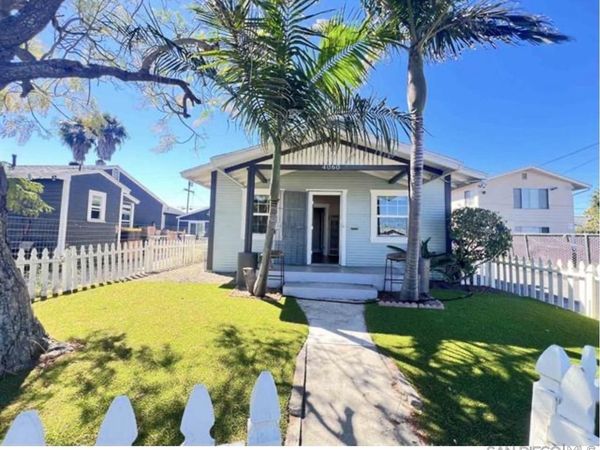 4064 Oakcrest Dr, San Diego, CA 92105