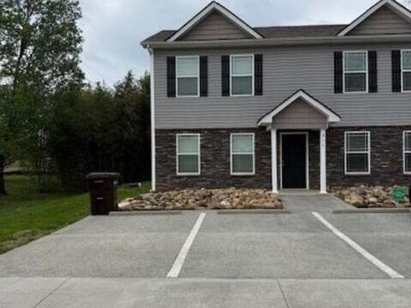 811 Bob Kirby Rd, Knoxville, TN 37923