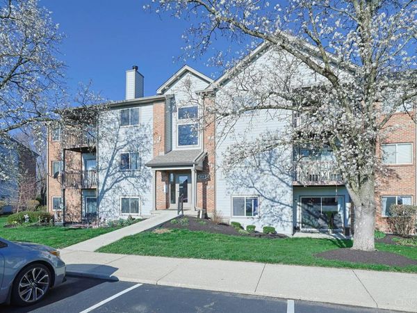 8839 Eagleview Drive, Unit 3, Beckett Ridge, OH 45069