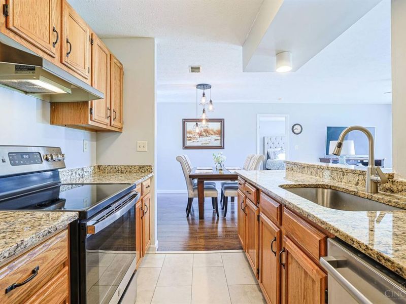 8839 Eagleview Drive, Unit 3, West Chester, OH 45069 Photo 11