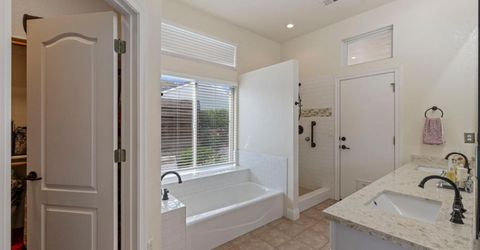 3220 Jonathan Ln, Modesto, CA 95355 Photo